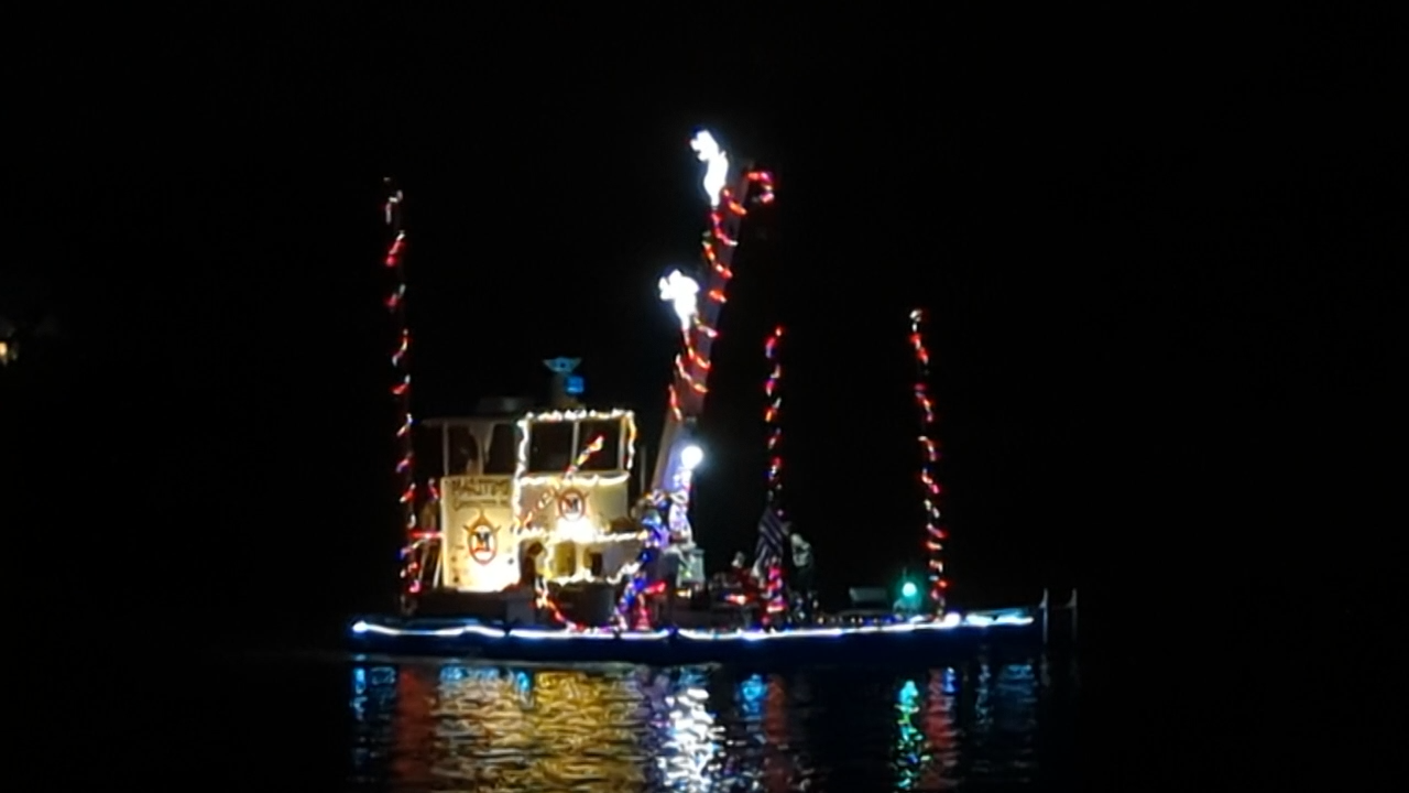 2022 Palm Coast Christmas Boat Parade Now We Roam